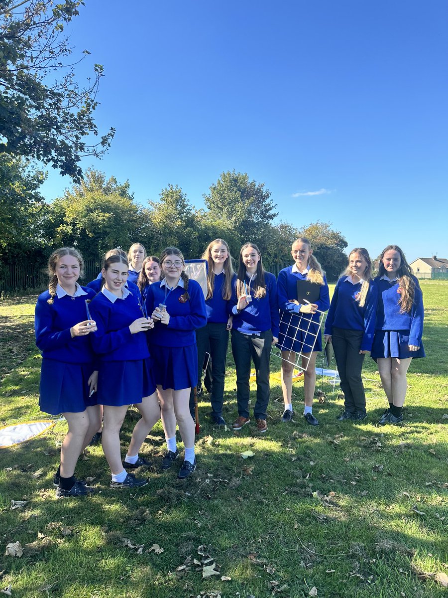 StMarysNenagh's tweet image. Our 3rd Year students had a great day outdoors conducting a habitat study! 🌿🔍 Exploring local ecosystems and getting hands-on experience with nature. A perfect blend of learning and fresh air! 🍃 #HabitatStudy #OutdoorLearning #3rdYear #ScienceInNature