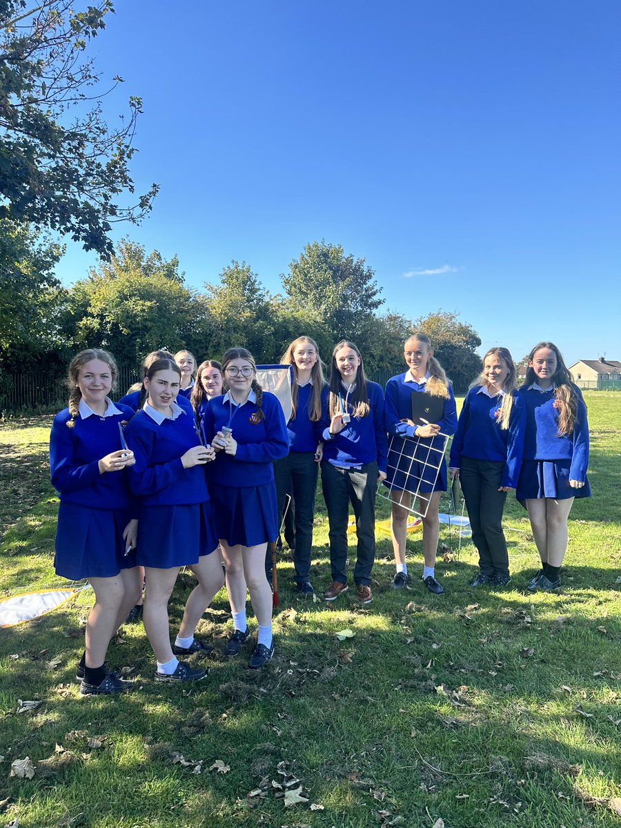 StMarysNenagh's tweet image. Our 3rd Year students had a great day outdoors conducting a habitat study! 🌿🔍 Exploring local ecosystems and getting hands-on experience with nature. A perfect blend of learning and fresh air! 🍃 #HabitatStudy #OutdoorLearning #3rdYear #ScienceInNature