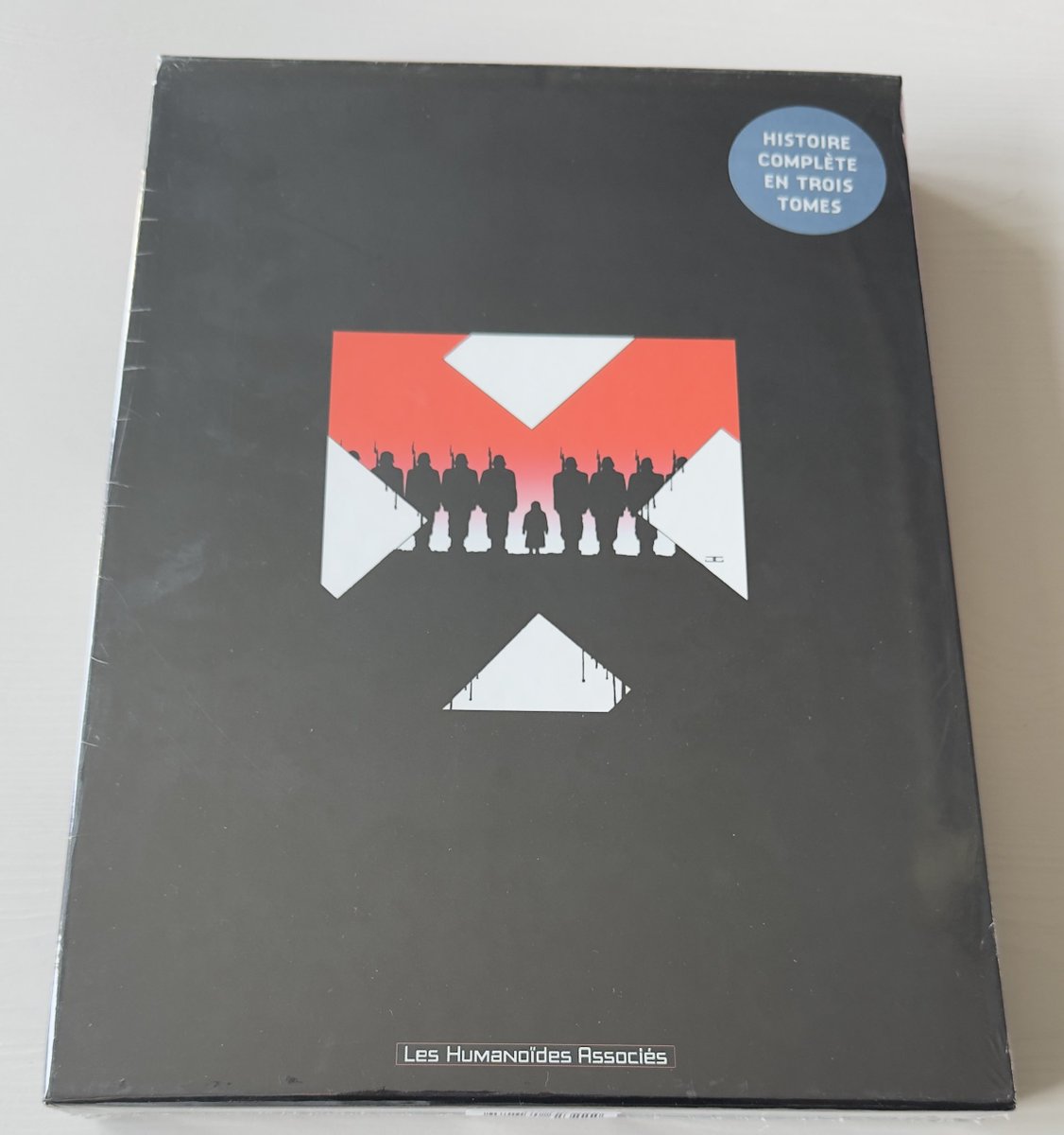 3gr3S_S3rg3's tweet image. #réceptions du jour très attendues 

@JDMorvan @DBertail #MadeleineRiffaud @HenryGomont 
#lereculey #lewelyn #Nuryfabien @JohnCassaday 
🥰📚