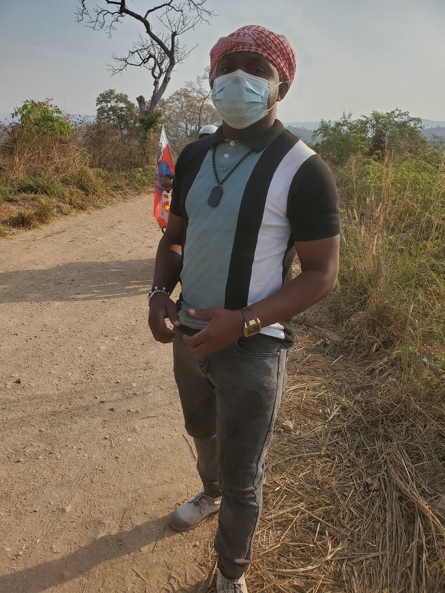 bin_amissi's tweet image. RDC_UNC:🚨🛑: Fin fond de Fizi, nous ne faisons que hisser le rouge et le blanc #
# rayonnement #
#redynamisation#
# parti cher de Mwalimu @VitalKamerhe1 @BillyKambale1 @Bibishe6 @MoseMirevo1