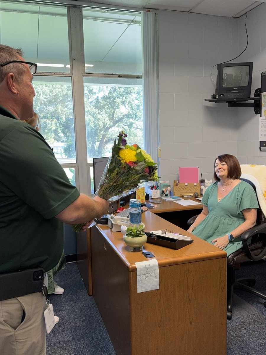 HCPSLanier's tweet photo. Congratulations to Mrs. Lisa Henry who was nominated as our instructional support employee of the year.  Thank you for all that you do! https://t.co/aektDxXBG9
