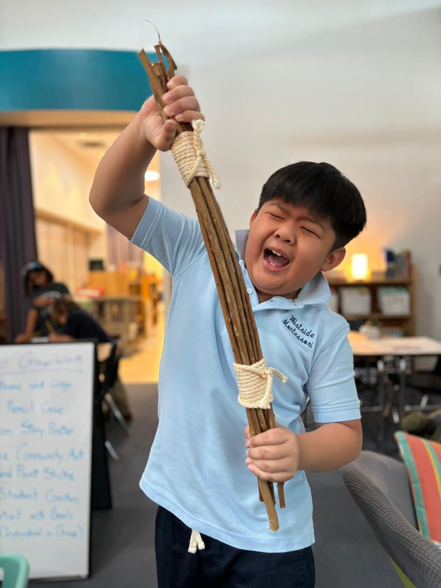 MontessoriHTX's tweet image. Recently, our #LowerElementary classes learned the power of #unity with &quot;The Bundle of Sticks&quot; fable! #Students painted sticks &amp;amp; bundled them together, showing we are stronger as a #community. 💪🌿 

#Montessori #lesson #houston #education