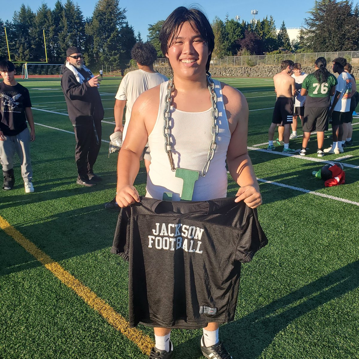 Congratulations to our Week 2 Scout Team Player of the Week <a href="/jvstin_ngvyen/">Justin Nguyen</a> 
#ironsharpensiron #3Strong #StackEm