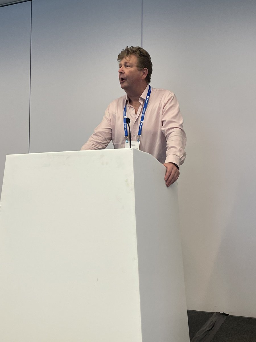 disruptivedean's tweet photo. I’m unexpectedly MC’ing the Network API & cPaaS session at @APIdaysGlobal #apidayslondon
This is @GSMA Henry Calvert kicking off with an intro on Open Gateway - second time I’ve seen him this week! https://t.co/4hJUiXPtbC