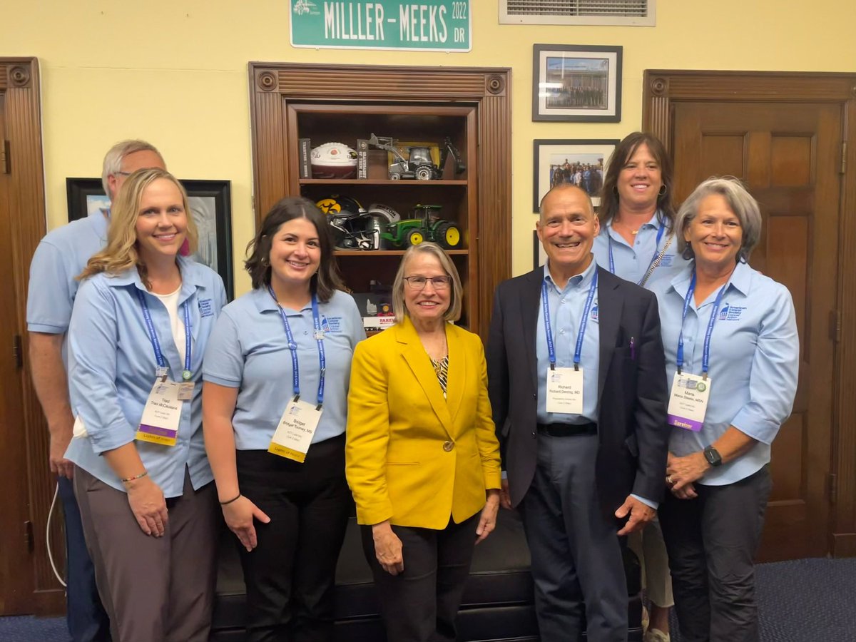 ACSCANIowa's tweet photo. Thank you, @RepMMM and her staff member Blake for a great meeting with our Iowa volunteer team and thank you for being a co-sponsor of the Medicare Multi-Cancer Early Detection Screening Coverage Act! #CancerLobbyDay https://t.co/7yv85t1KWD