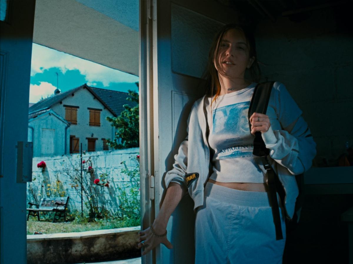 ChrisRyanNYC's tweet image. French vocalist, producer, and composer Oklou returns with “Family and Friends,” her first solo release since the critically acclaimed mixtape Galore. #audiofuzz #audiofuzz #familyandfriends #indiepop #indierock #Oklou #sksksks
audiofuzz.com/hear/oklou-ret…