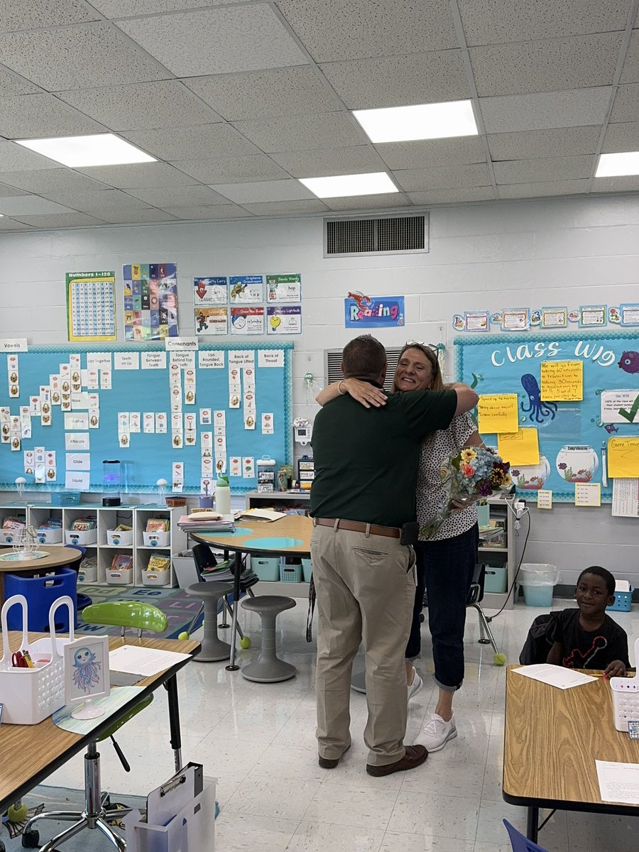 HCPSLanier's tweet photo. Congratulations to Mrs. Julie Leno.  She was selected as our Teacher of the Year!  We are proud of you dedication to Lanier and your endless leadership across many initiatives! https://t.co/2GeSjhrI1K