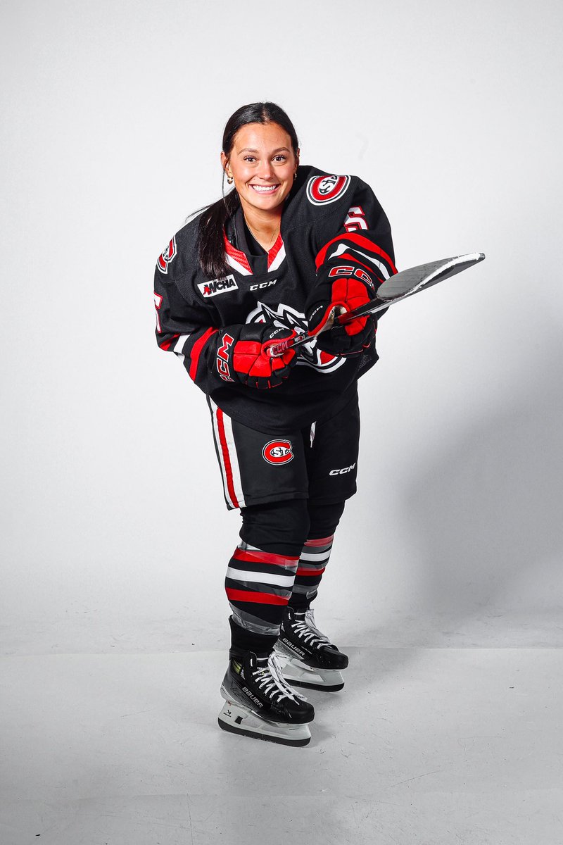 SCSUHuskies_WHK's tweet photo. First look at the newcomers in 🔴⚫️⚪️

#HuskyHockey 🏒 | #GoHuskies 🐾 https://t.co/LwYw1SJj2o