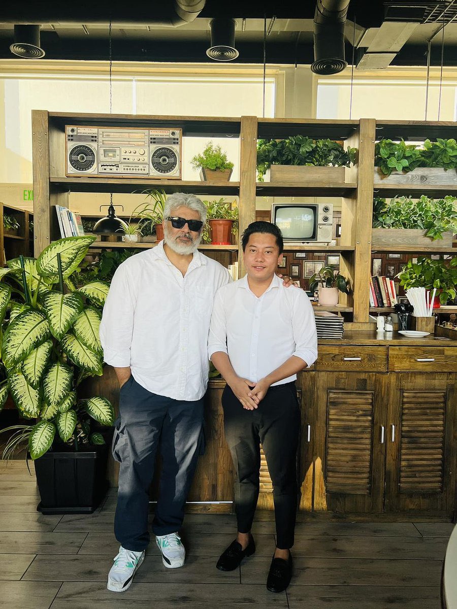 His aura knows no boundaries 🙇😎
#VidaaaMuyarchi #GoodBadUgly