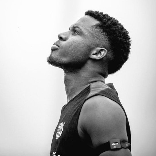 alejandrofutt26's tweet photo. THE King is back https://t.co/4P3dOEi96f