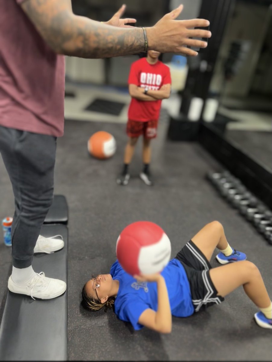 KenzieAlston33's tweet photo. These 5AM workouts are no joke π«π€ #workingwhileyousleep https://t.co/ZTpPhjwkcR