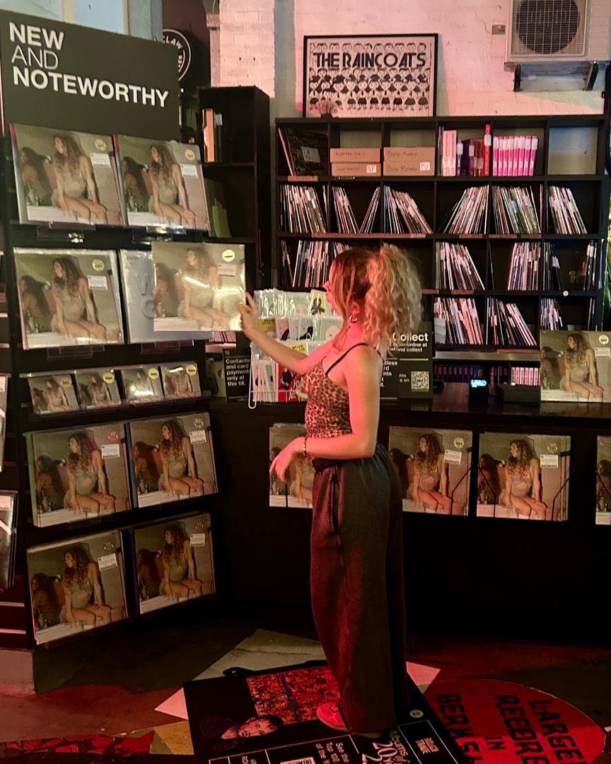 Hallucinogenic Honey tweet media