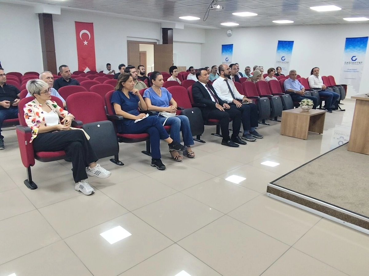 Gaziantep Kent Konseyi 6. Dönem Sağlık Çalışma Gurubu Seçimli Genel Kurul Toplantısı bugün, Gaziantep Kent Konseyi Başkanı Sayın Y. Erdem GÜZELBEY Başkanlığında Konseyi Merkezinde yapılmıştır. 
Gurup Başkanlığına Sayın Doç. Dr. Mehmet Sait Menzilcioğlu oy çokluğu ile seçilmiştir.