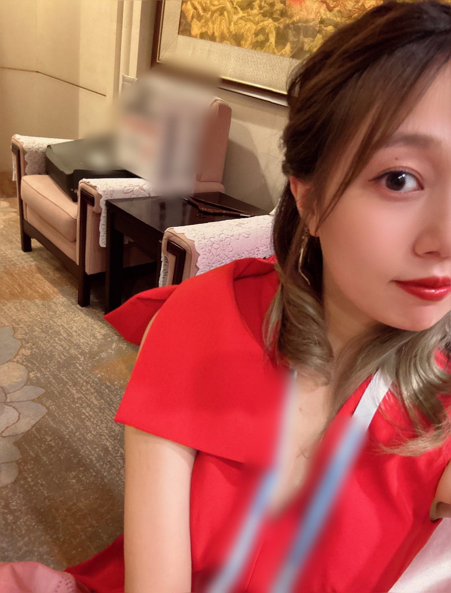 中国のある国際イベントで日本人として1人で参加することになり怒涛の毎日を過ごしています！
中国語のインタビューがこんなに難しいとは思わなかった😢自分の中国語レベルの低さに打ちのめされる😢
我参加一个国际和平的活动，每天有彩排和采访，我发现了自己的中文水平那么差😢