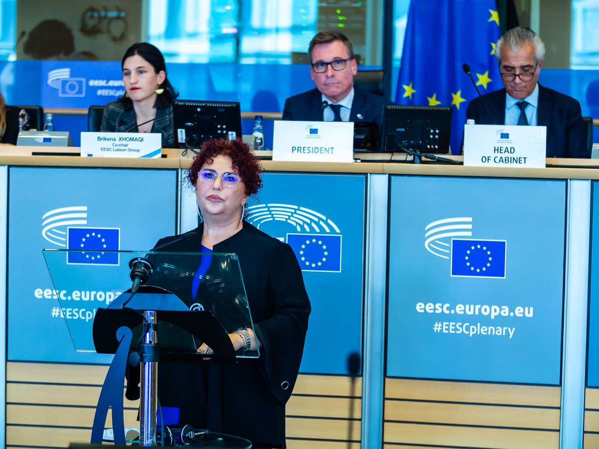 Employers Group of the EESC (@employers_eesc) on Twitter photo The #EESCresolution calls for sustainable growth, #competitiveness and #investment.
The 🇪🇺 has the huge potential for #innovation, but demographic changes and insufficient investment in future oriented education systems, lead to labour shortages.
<a href="/ChristaSchweng/">Christa Schweng</a> #EESCplenary The #EESCresolution calls for sustainable growth, #competitiveness and #investment.
The 🇪🇺 has the huge potential for #innovation, but demographic changes and insufficient investment in future oriented education systems, lead to labour shortages.
<a href="/ChristaSchweng/">Christa Schweng</a> #EESCplenary