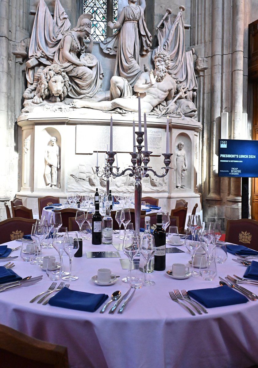 SASEventMgmt's tweet image. It was great to be back today @GuildhallLondon for the @BCO_UK President's Lunch with a fabulous lunch, lots of networking between members and a great guest speaker, Justin Webb. A renowned BBC journalist, Today presenter, and co-host of the Americast podcast.