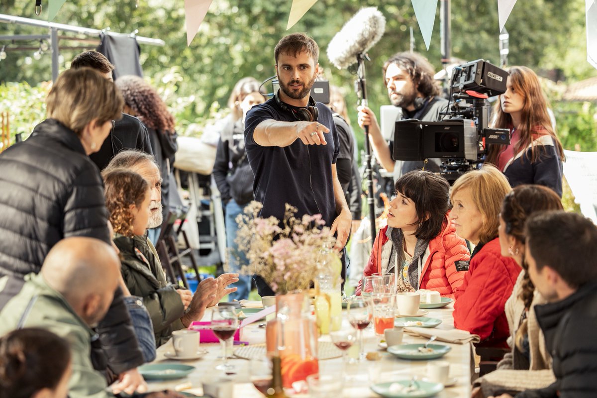 Academia de Cine tweet media