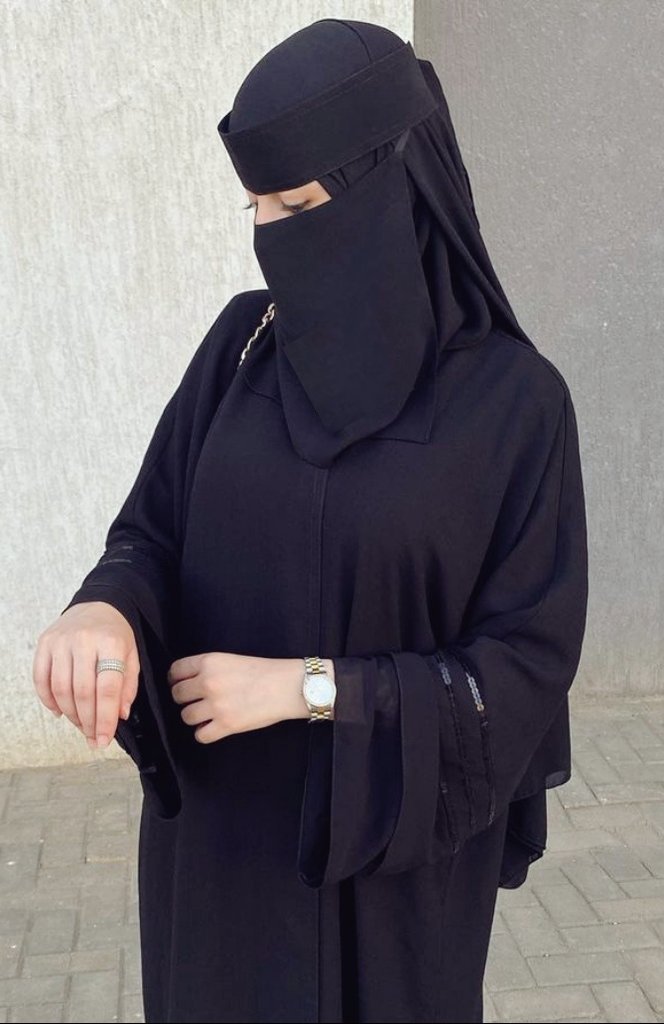 قد تؤلمك مرارة الصبر ، ولكن حين يحل العوض
ستنسى ما أوجعك..!!