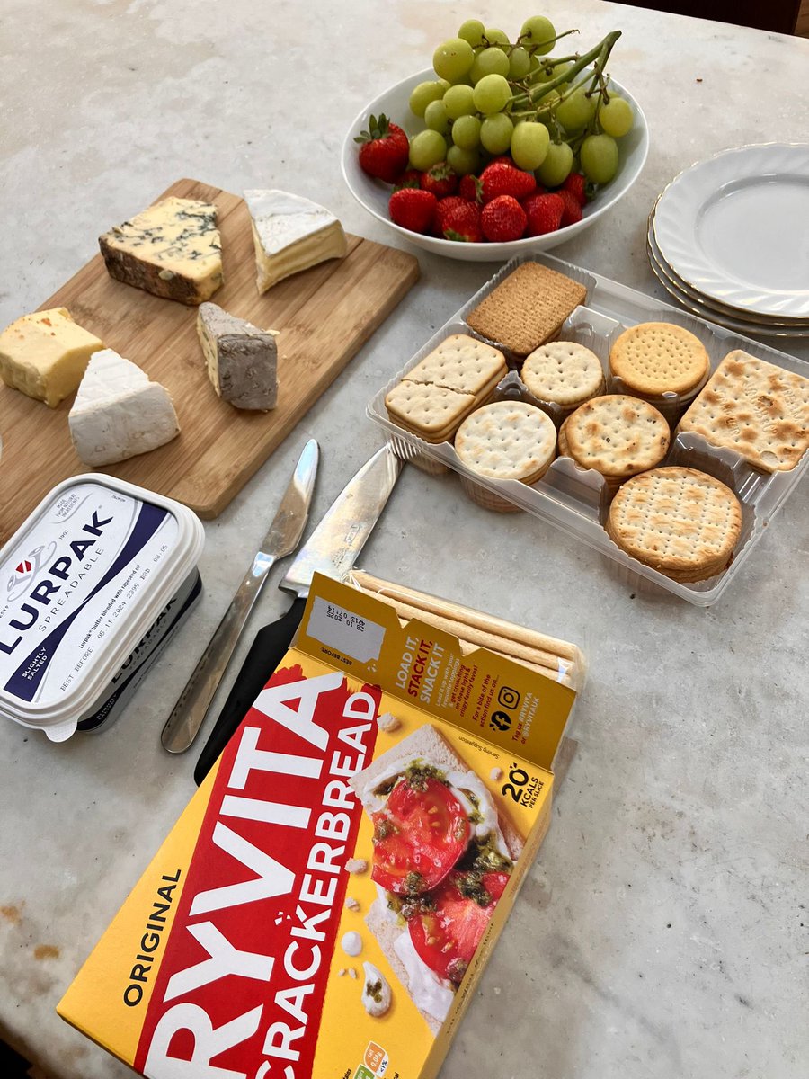 A big thank you to Mark for providing a delicious cheese and biscuit lunch for the office yesterday! Unfortunately, Mark was running late after a site visit so only managed to snag the left overs - you snooze, you lose in this office!🧀