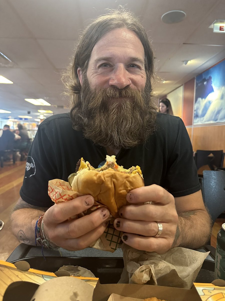 JACK 96.9 Vancouver tweet media