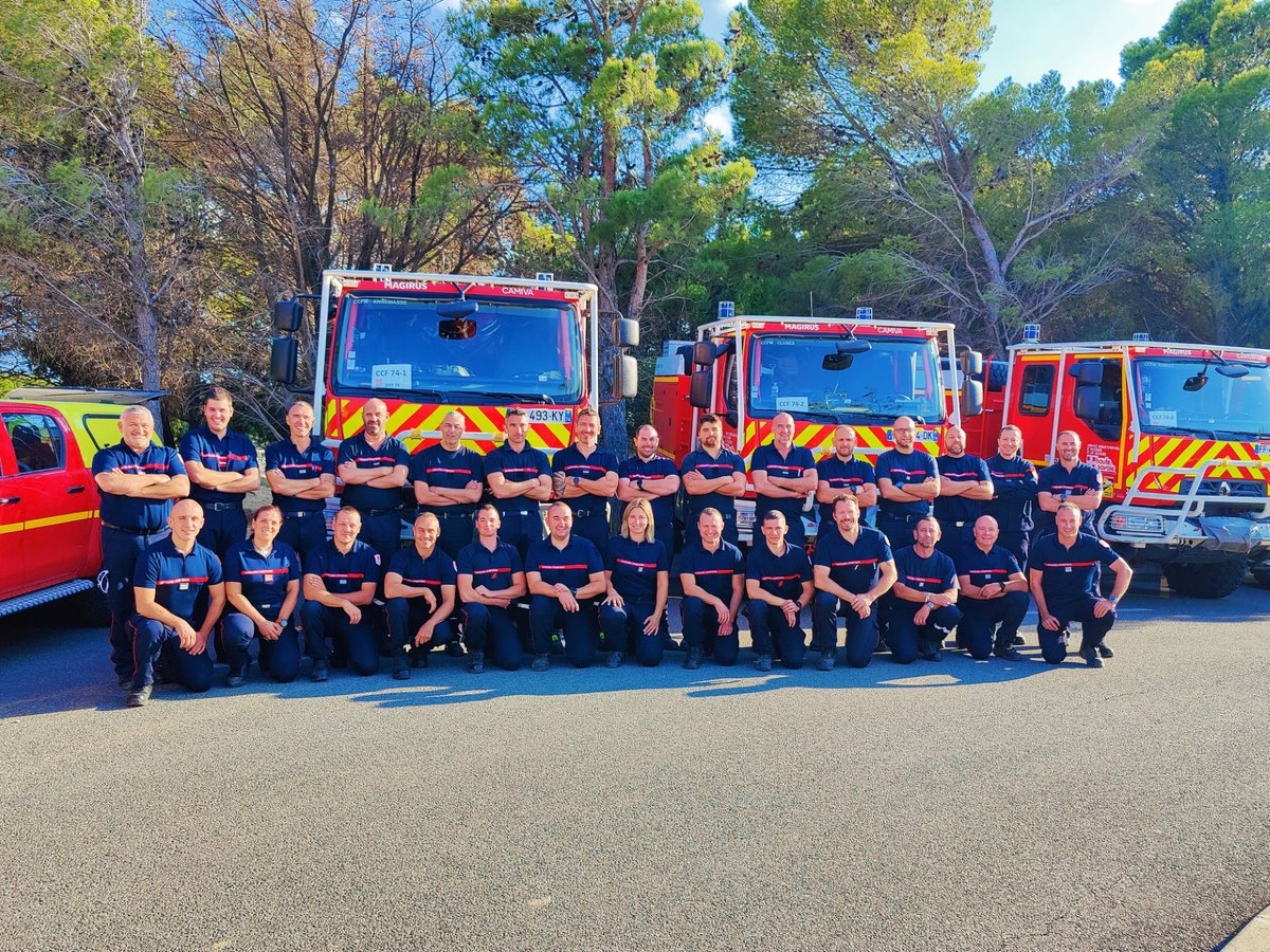 Depuis dimanche 15 septembre, le GIFF du #SDIS74 était engagée aux côtés des sapeurs-pompiers de l’Hérault pour lutter contre un violent incendie sur la commune de Minerve. Après plusieurs jours d’activité intense, l’ensemble du personnel mobilisé a fait retour sur le département