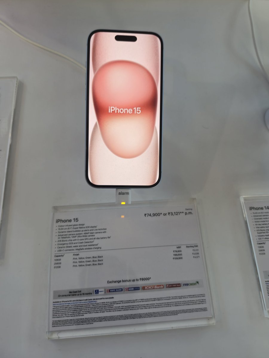 Washington101pd's tweet photo. See @Apple iPhone Prices At #Bajajelectronics 📱💸 #TechDeals #AppleFan #iphone15 #iPhone16 #iPhone16ProMax https://t.co/fxtIABY6qV