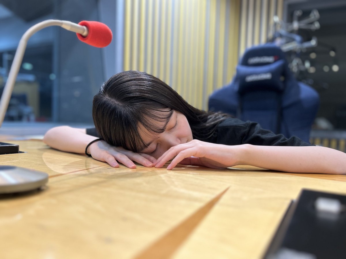 NOGI46ann's tweet photo. このあと25時から #乃木坂46ANN🕐

パーソナリティの #乃木坂46 #久保史緒里 が
2週ぶりに生放送でお送りします🎙️

メールは
📪nogizaka@allnightnippon.comまで

radikoを使えばクリアな音で聴くことができます🎧

ニッポン放送は👇
https://t.co/iZJgYrx2bu https://t.co/ZqR09TcGLe