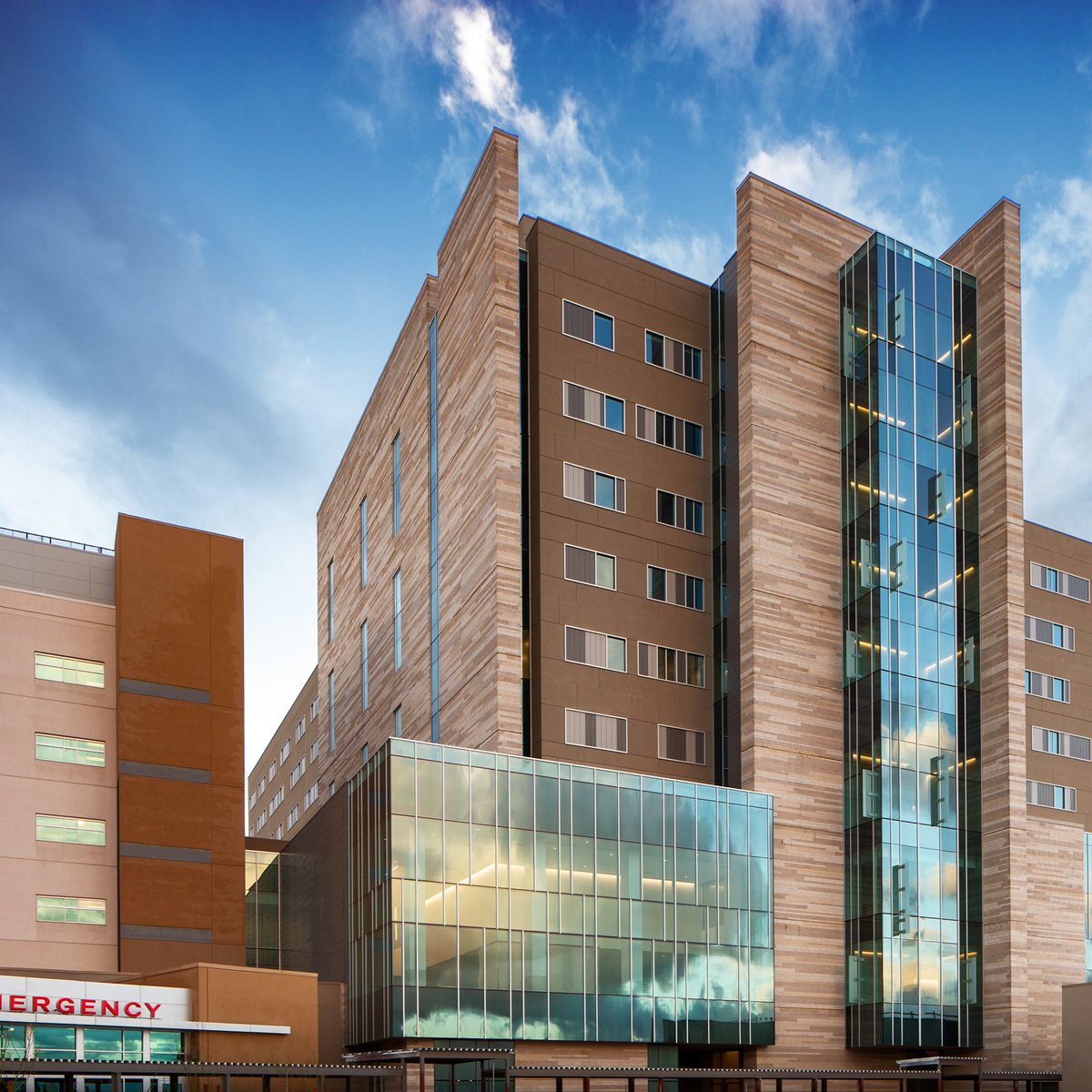 This photo dates back to 1971, when University Hospital first opened its doors! 53 years later, we’re still proud to partner with Banner Health, where our #MedCats benefit from the expertise of nearly 1,600 academic physicians, happy #NationalHospitalMonth!