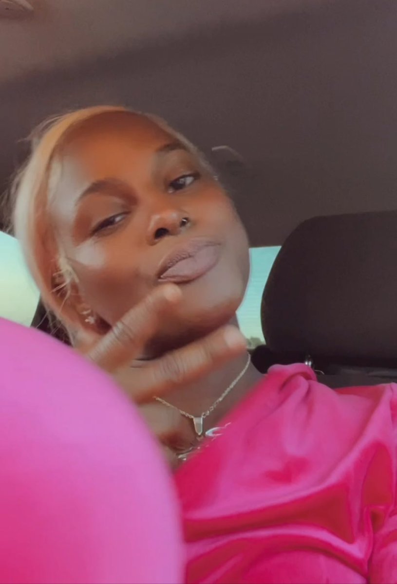 CaliPrettyP's tweet photo. pretty like a #transgender #pretty in #pink #Cincinnati https://t.co/zuTRJVX3mz