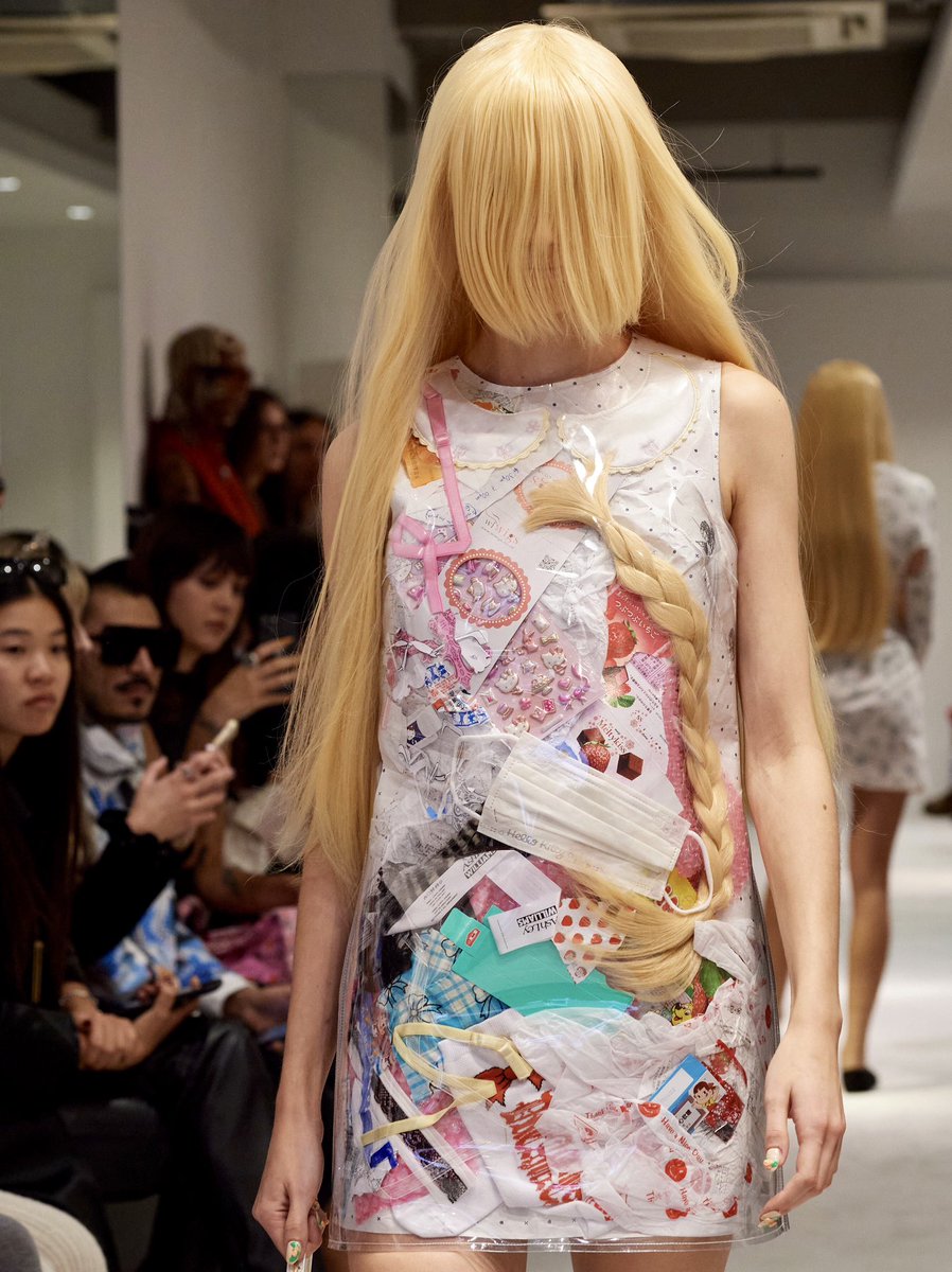 A Look from Ashley Williams Spring / Summer 2025.