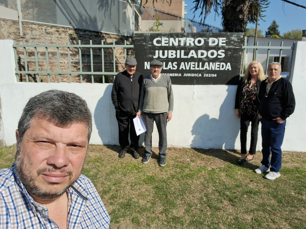 Hoy visitamos el centro de jubilados "Nicolás Avellaneda" un muy lindo espacio, con proyectos y con todas las ganas de hacer!!!