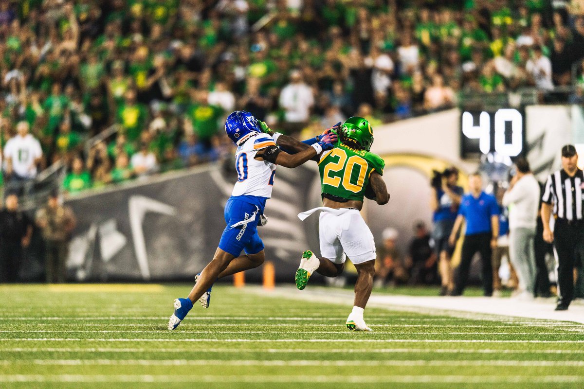 Which Oregon players have impressed you the most through three weeks?

Here are a few of mine. 

Photos by Steven Chan