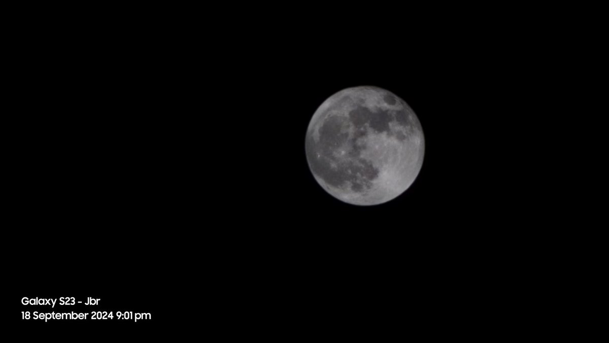 Jabar_67's tweet photo. "GET READY FOR #LUNAR MAGIC"
Tonight's #Super_Moon will light up the night #sky. Grab your cameras and enjoy the spectacle! #SuperMoon #MoonPhotography #Skygazing https://t.co/aCSVuJGeN9