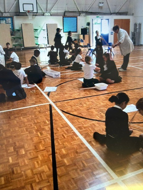 HandfordHallPS's tweet image. But nothing happens if you miss one vital element, planning. Year 5 students are excellent at that!
#year5
#FabScience