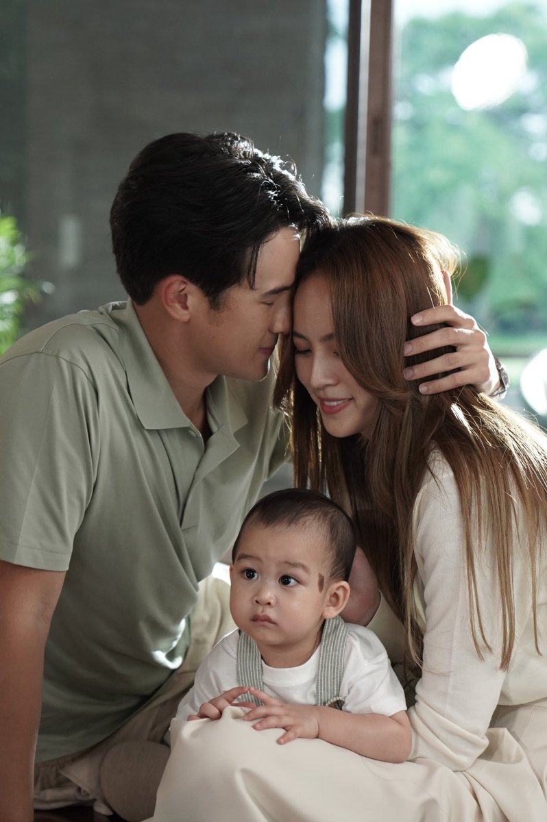 pimpatty's tweet photo. Behind the scenes #น่านฟ้าชลาลัยตอนจบ 
อนาคินตอนยังไม่ถึง 1 ขวบ
ช้วงนั้นไม่ชอบทานข้าว ต้องเข้าฉากทานข้าวร้องไห้เลย 555 😅 #น่านฟ้าชลาลัย https://t.co/EbLPXuU8oe