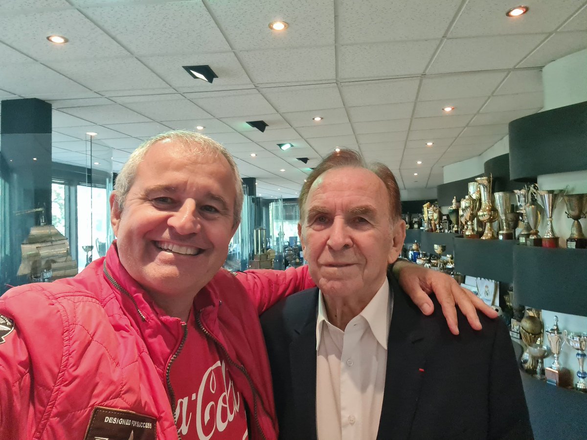 CelebritesItv's tweet photo. #ivancurkovic,pour moi le plus grand gardien de tous les temps,malgré cette modestie incomparable qu'il a en lui,d'une intelligence et d'une lucidité immense,sa carrière n'est pas un hasard,c'est un dieu vivant...

Le reportage au plus vite...avec #thierrygenovese... https://t.co/2LvxabDU7d