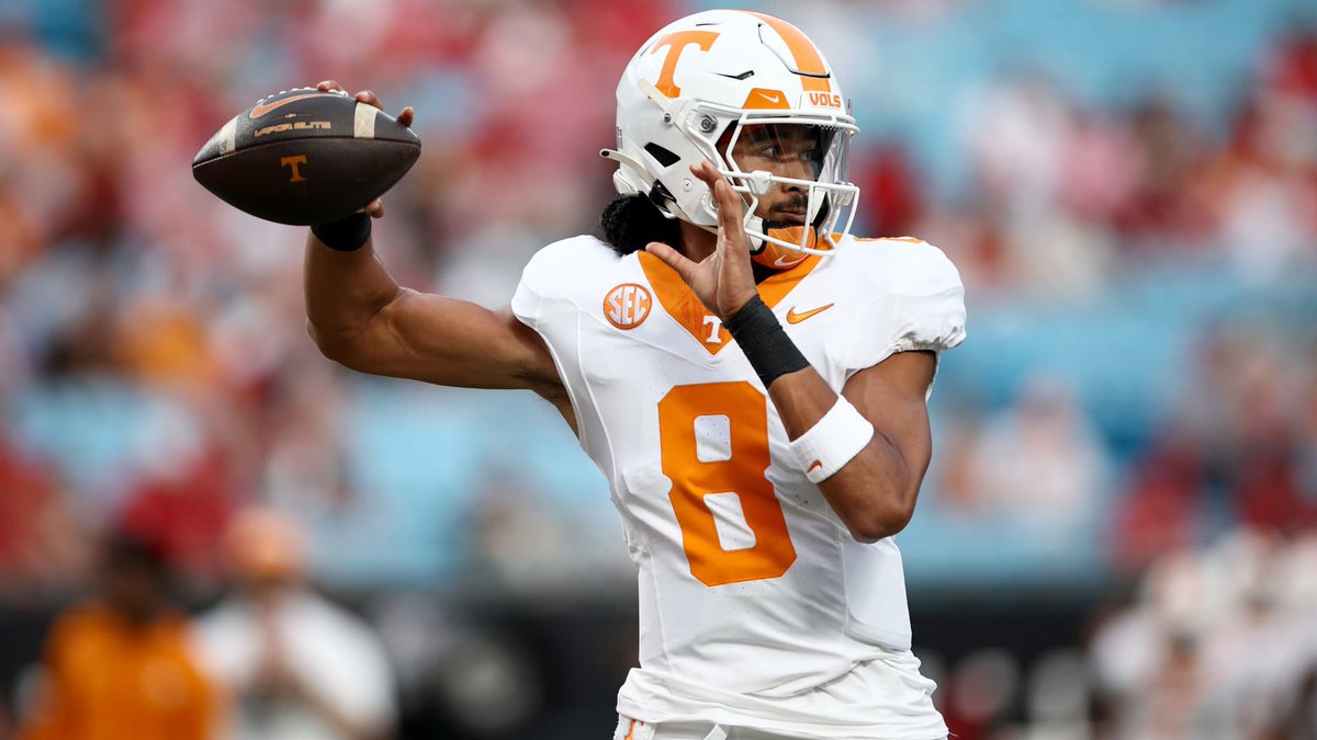 TradeFlo's tweet photo. University of Tennessee to raise season ticket prices 10% in anticipation of revenue sharing: Tennessee athletics will raise season ticket prices across all its sports by 10%. https://t.co/SslbAjm9nG https://t.co/RhcLsLCyZv
