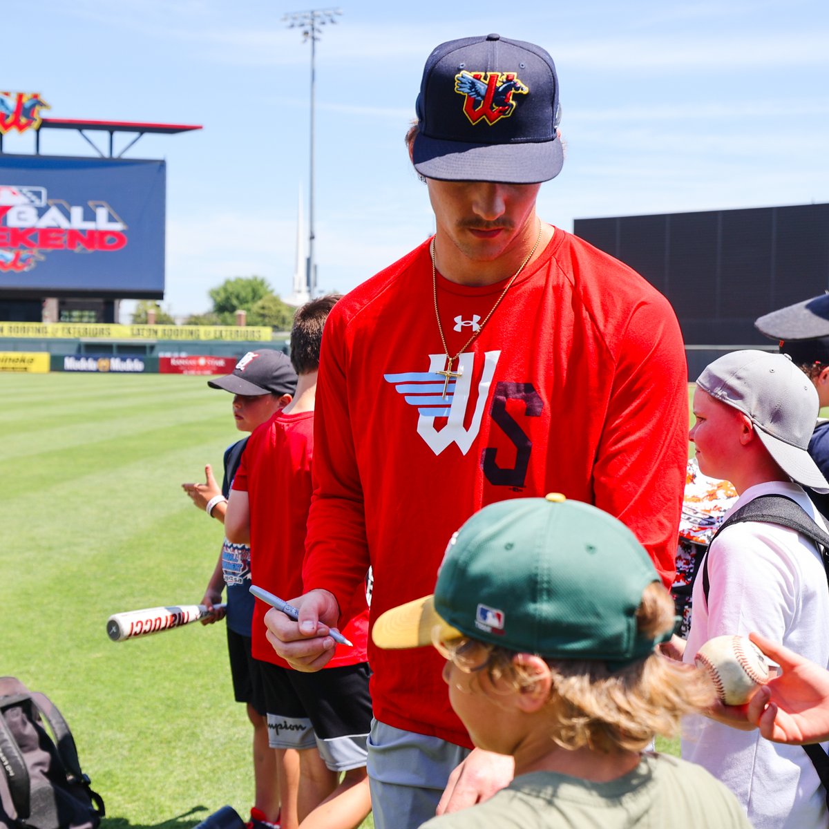 WindSurgeICT's tweet photo. Jake Rucker embodies the spirit of baseball. His natural understanding of the game’s bigger picture shines through in his willingness to volunteer and make a difference. Congratulations on receiving this year’s Harmon Killebrew Award! ⚾️🙌

#feelthesurge #HarmonKillebrewAward https://t.co/c3HHzA0wEW
