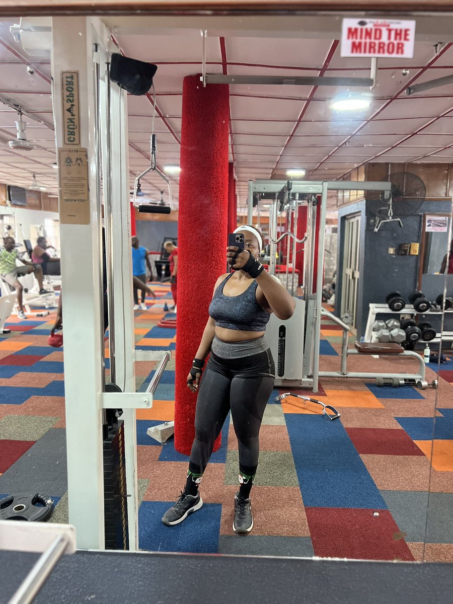 lady_Essie_'s tweet photo. My fav place 😊💪
#gymlife #fitness https://t.co/viUnb1AoOL