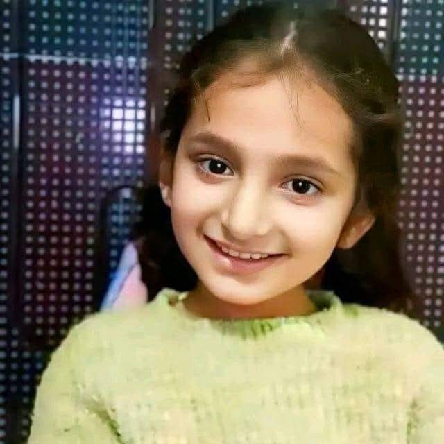 गुम हुई बच्ची को परिजनों से मिलाने के हेतू इस बची का नाम अनिका ठाकुर पुत्री गोपाल बंटी है जो कि 16/9/24 की सुबह राजगढ़ नेहरू मैदान के आसपास से गुम हुई है पिता गोपाल बंटी ने बताया है कि उनकी बेटी सुबह स्कूल जा रही थी लेकिन ना तो स्कूल गई और ना वापिस घर आई संपर्क 👉 9418084601