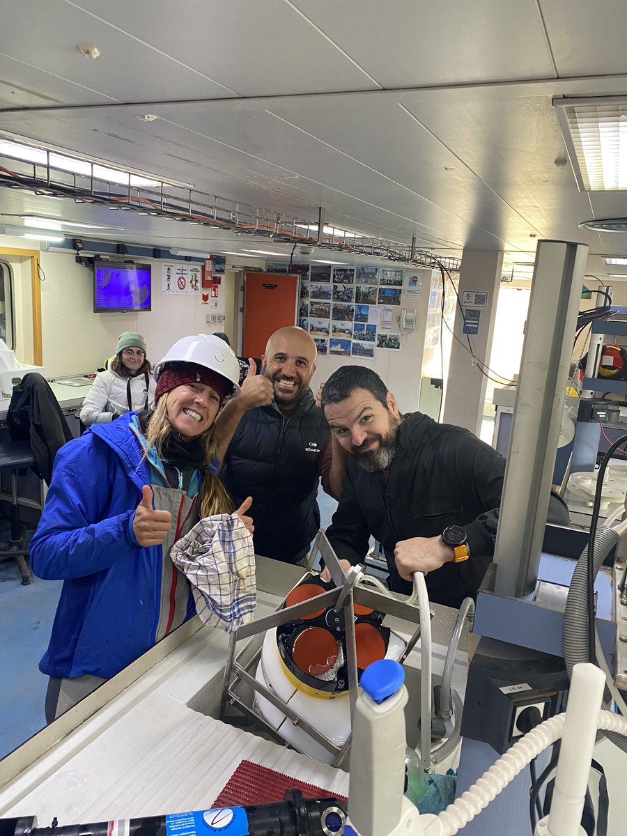 TITANICA - Núria Casacuberta tweet media