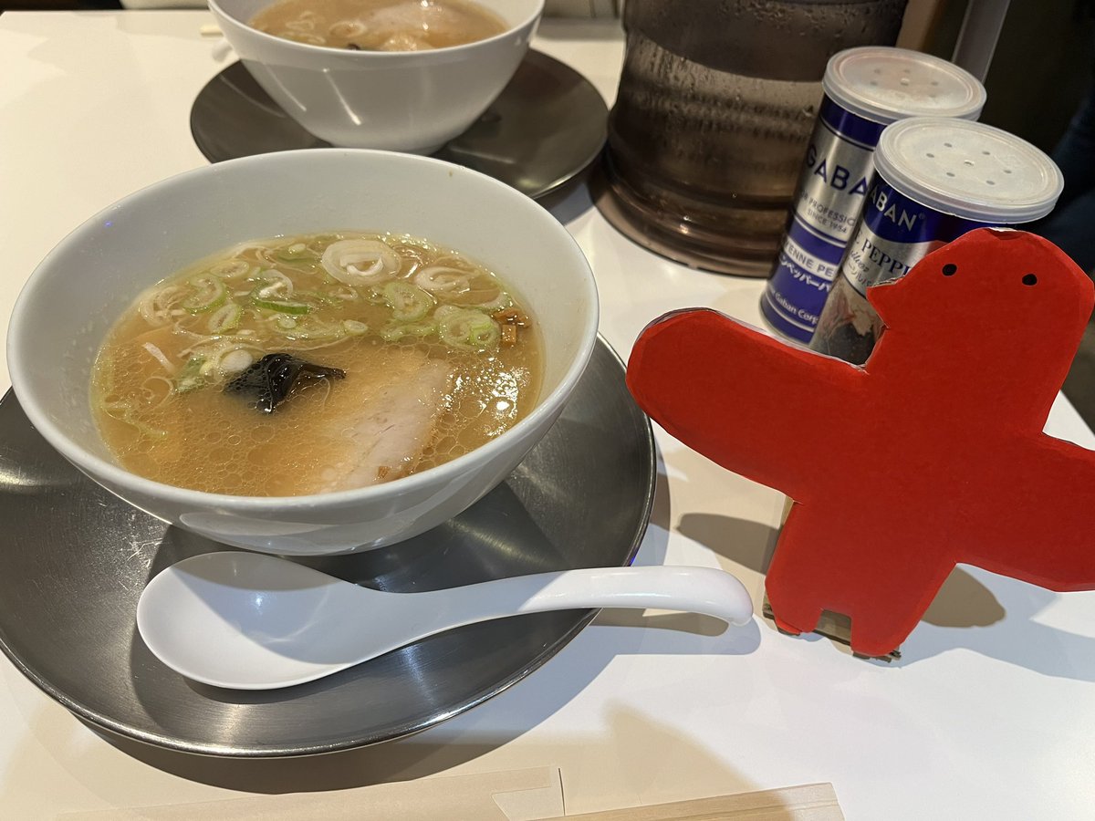 Kyriengel's tweet photo. #コスプレ #Cosplay
ダンジョン飯 マルシル

マルシルの郷土料理、2杯も食べられた✌🏻

#ココフリ #ラーメン博物館 https://t.co/Uvn3Nw1rLw