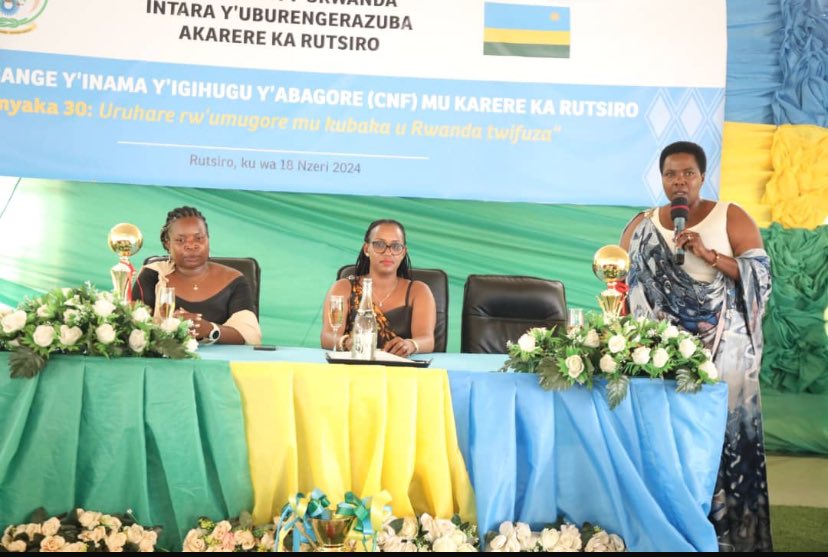 CRutsiro's tweet photo. @RutsiroDistrict habaye inama rusange y'Inama y'Igihugu y'Abagore mu karere iyobowe n'Umuhuzabikorwa wa CNF  ku rwego rw'Akarere Mdmu  Barayavuga Speciose,aho insanganyamatsiko igira  iti: "Imyaka 30: uruhare rw'umugore mu kubaka u Rwanda twifuza @RwandaWest @RwandaWomen https://t.co/UjgMs2vDJL