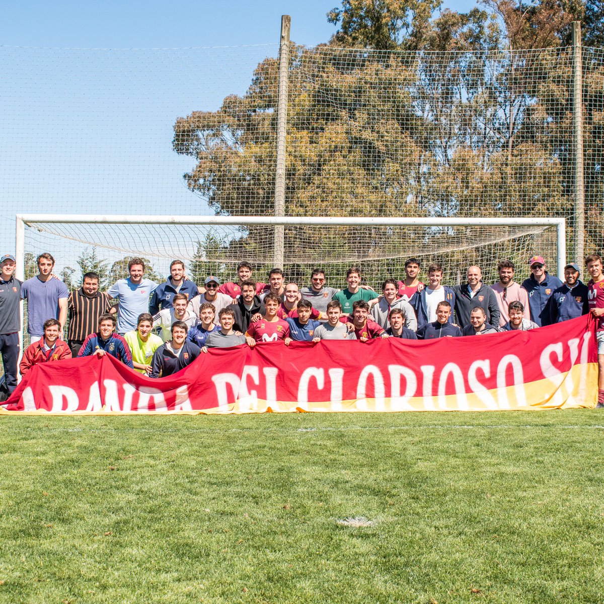 ClubSeminario_U's tweet photo. 𝗟𝝠 𝗕𝝠𝗡𝗗𝝠 𝗗𝗘𝗟 𝗚𝗟𝝝𝗥𝗜𝝝𝗦𝝝 𝗦𝗨

🔴🟡 https://t.co/xFdTZZ997G