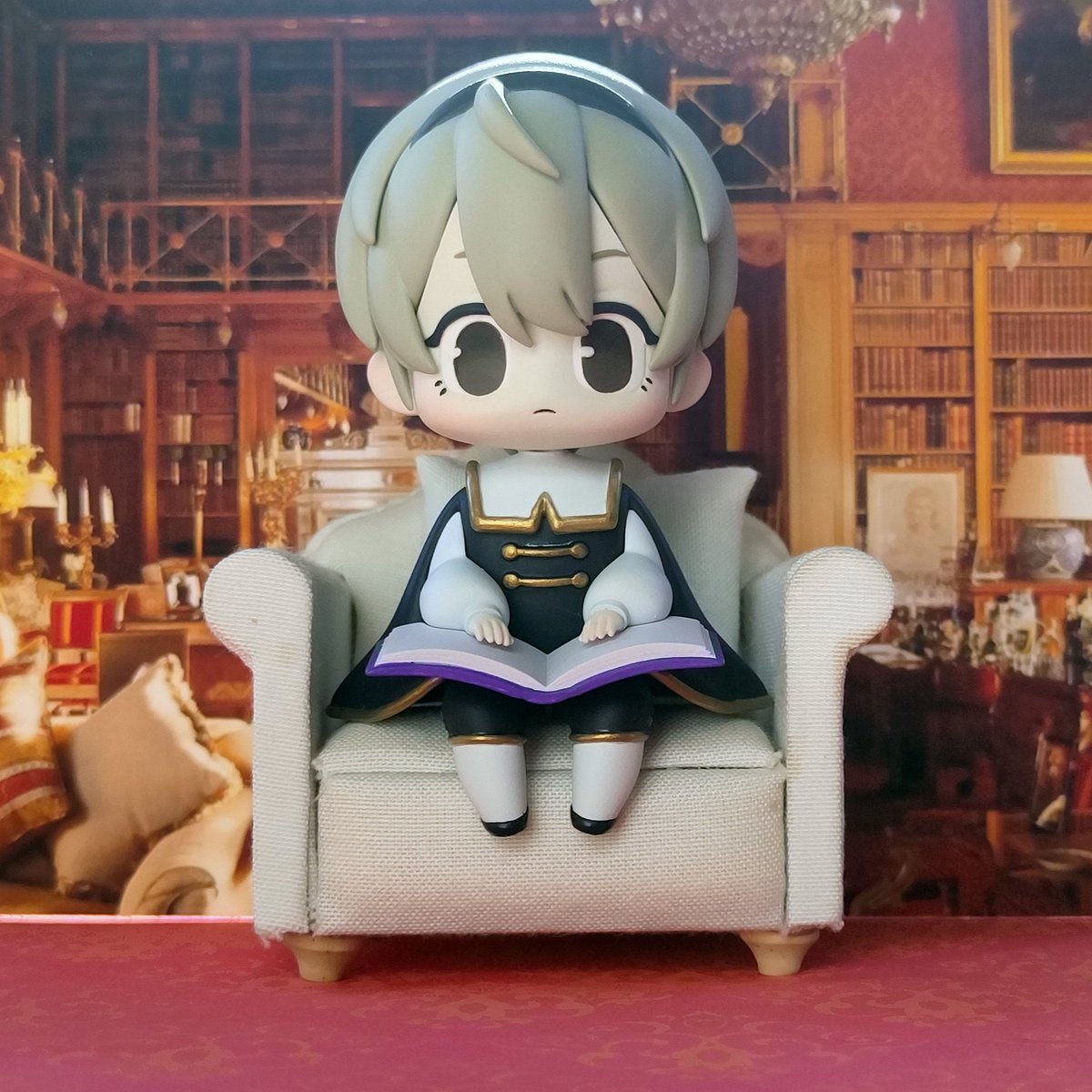 ✨Opening preorders for Leo sitting figure!✨
A collaboration with my friends at <a href="/dshicade/">Diseños Hicade ✨✨</a> to bring him to life!

If you are interested check all the info here:
aiwa.storenvy.com/products/36833…

Preorders closing on Oct 4th!