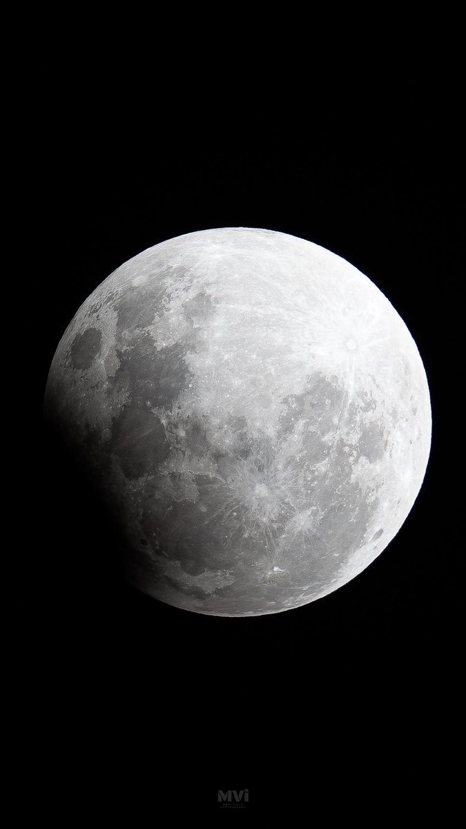 📸 #LaFotoDelDía ECLIPSE🌔
Así se vio el eclipse a las 12,30 en Santa Rosa 🤩.
Por @mvi_photography_ 
📍Santa Rosa, La Pampa.
.
lapampanoticias.com.ar