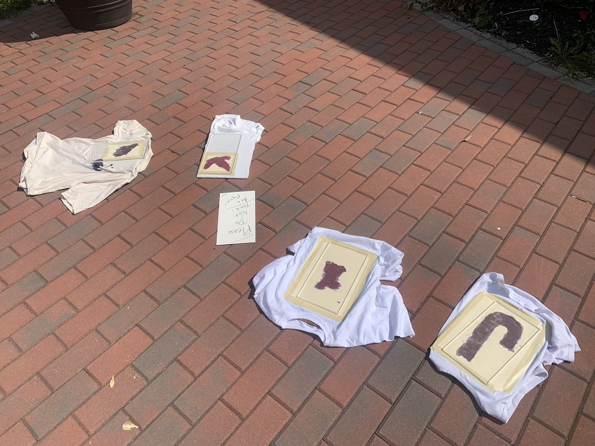 ArtCcsd's tweet photo. Behold the power of the sun! Students in Ms. Marino’s photography class have been creating T-shirts using solar rays! This is a nod to one of the earliest photographic processes!  ☀️☀️☀️ @CarmelHS_info @Carmelschools https://t.co/YpN9pw594h