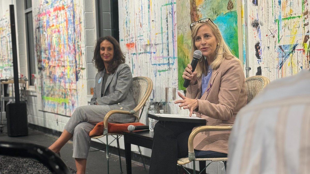 MeganCBarry's tweet photo. Last night, @MaryamForTN and I reflected on unexpected upsides to the gerrymandering shaping our districts.

We've gotten to connect with urban, suburban, and rural Tennesseans, and they all want the same things: good jobs, healthcare, freedom, and a Congress that works for them. https://t.co/2ea4FIPxAD