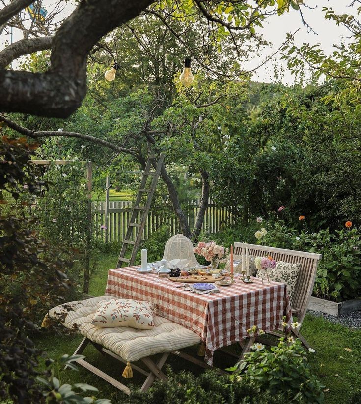 softdeIicacy's tweet photo. a simple but a happy life 🌿🌷 https://t.co/oCdZ4GgfPc