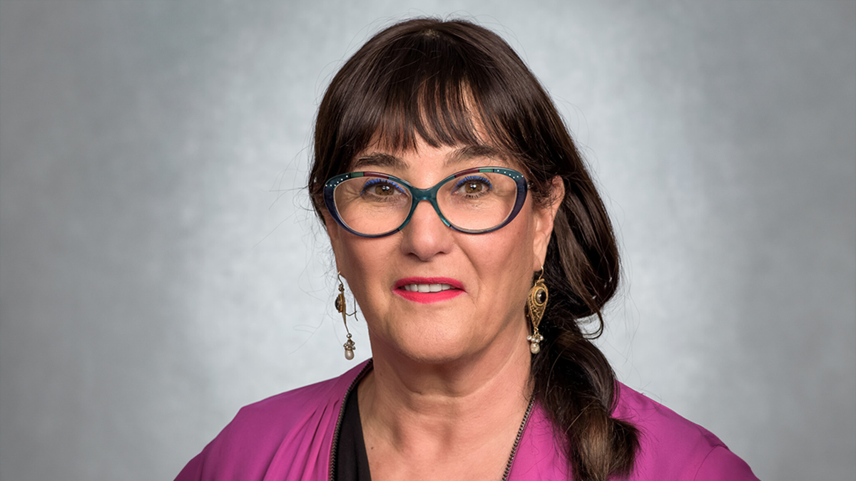 UAB Department of Medicine (@uabdeptmed) on Twitter photo 👏 Through a new <a href="/NIHAging/">The National Institute on Aging (NIA)</a> RO1 grant, Dr. <a href="/roneetE/">Ronit Elk, PhD, FAAHPM. @RoneetE</a> will partner with colleagues to develop a training program to empower clinicians to improve end-of-life care among African Americans in the South and North U.S.
🎉 Kudos, Dr. Elk! 👏 Through a new <a href="/NIHAging/">The National Institute on Aging (NIA)</a> RO1 grant, Dr. <a href="/roneetE/">Ronit Elk, PhD, FAAHPM. @RoneetE</a> will partner with colleagues to develop a training program to empower clinicians to improve end-of-life care among African Americans in the South and North U.S.
🎉 Kudos, Dr. Elk!